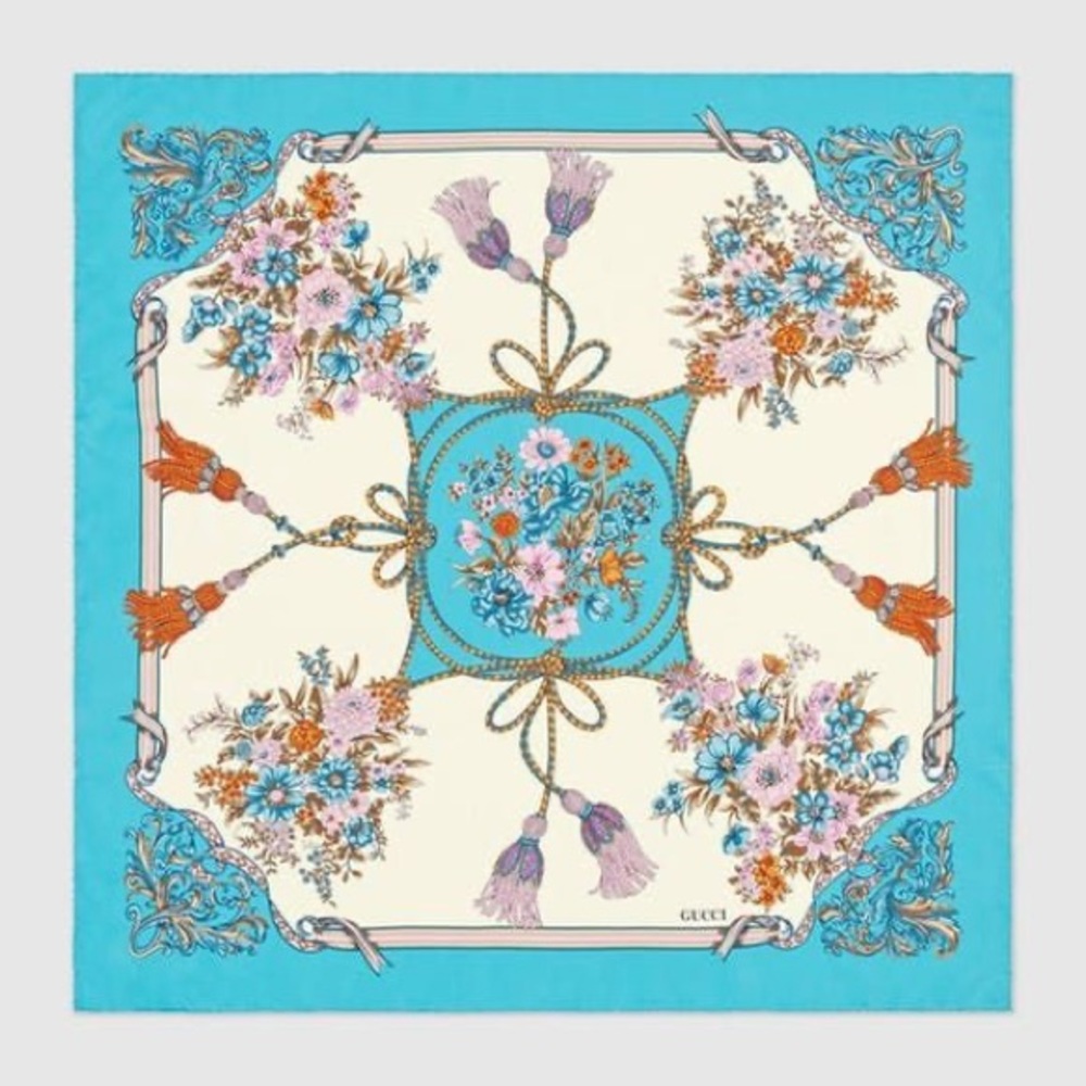 Gucci women scarf